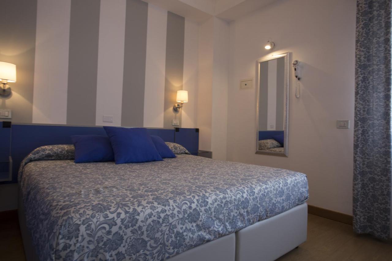 Hotel Mon Pays Riccione Luaran gambar