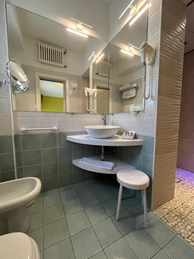 Hotel Mon Pays Riccione Luaran gambar