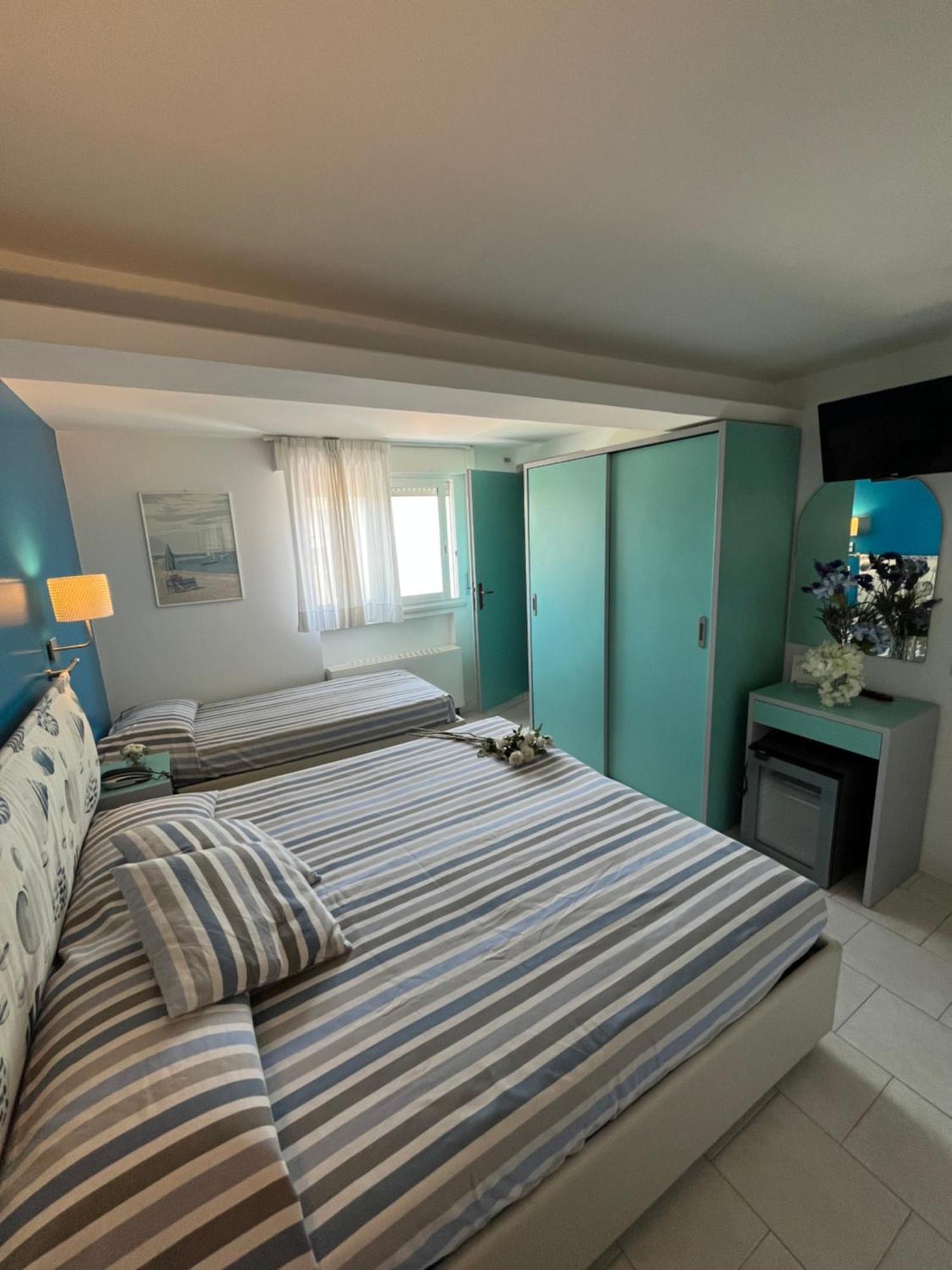 Hotel Mon Pays Riccione Luaran gambar