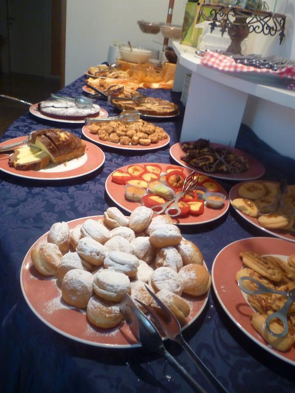 Hotel Mon Pays Riccione Luaran gambar