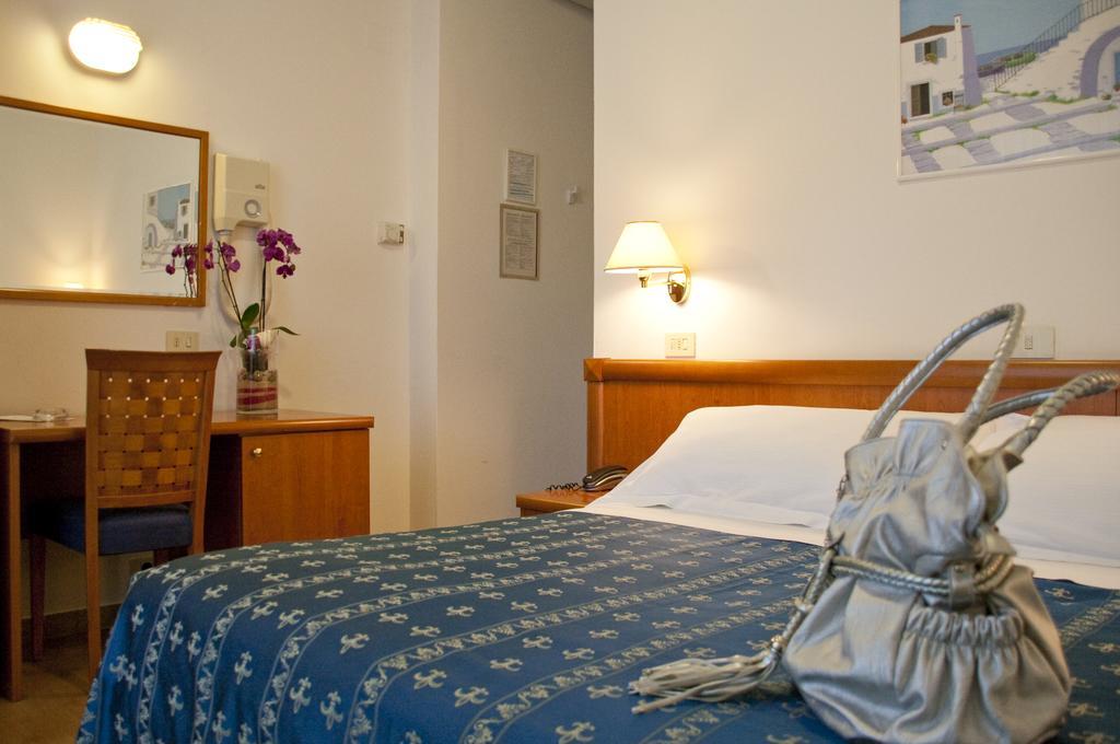 Hotel Mon Pays Riccione Luaran gambar