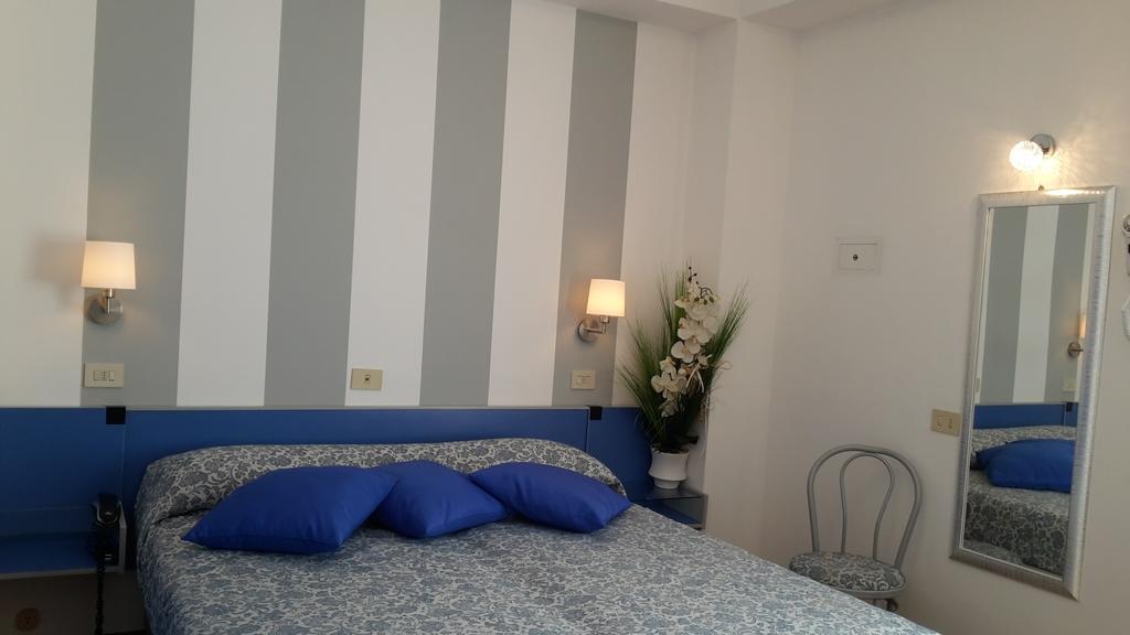Hotel Mon Pays Riccione Luaran gambar